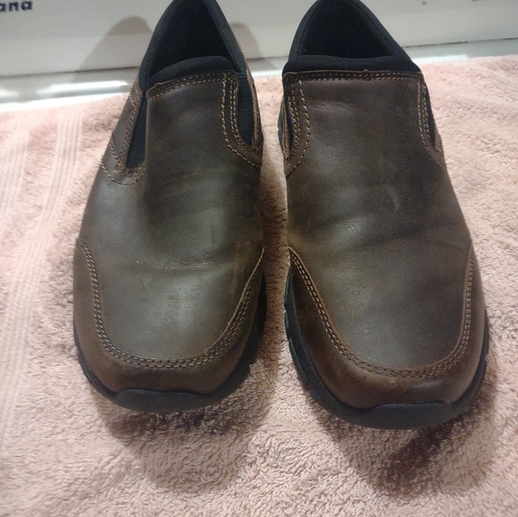 Woman's size 8 Lands End Leather Slip On Moc All Weather Shoes - Picture 2 of 5